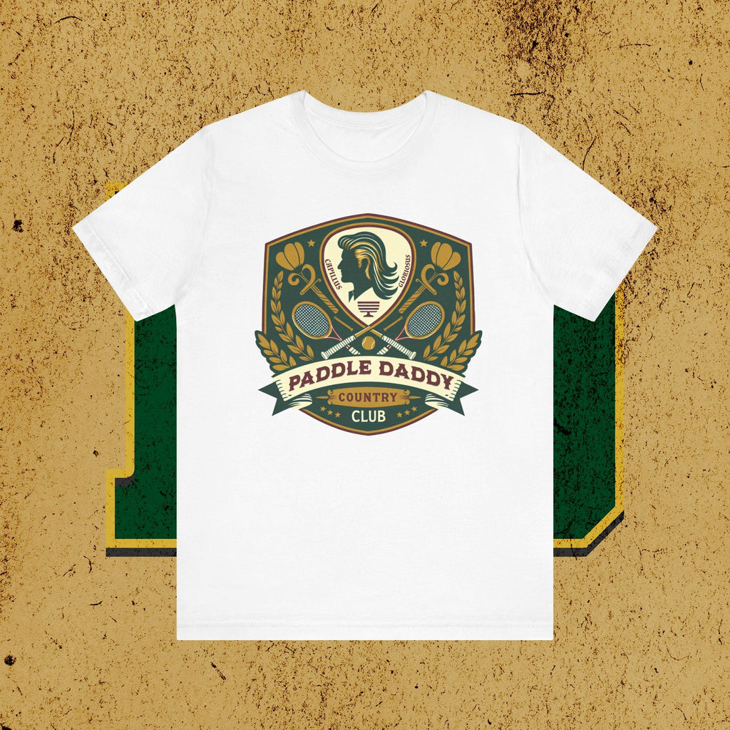 Paddle Daddy Country Club Tee Wo Prestige auf Pickleball und Vaterwitze trifft