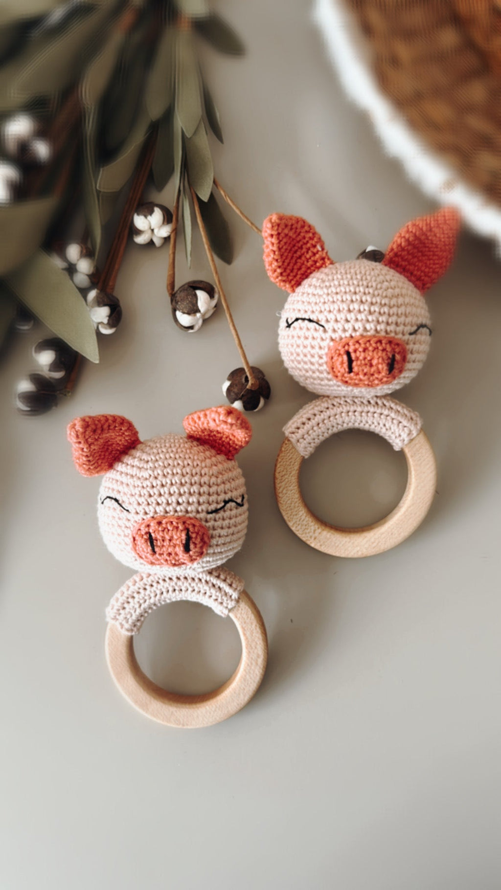 Geschenk zur Babyparty für Bauernhof-Thema - Schweinchen-Rassel