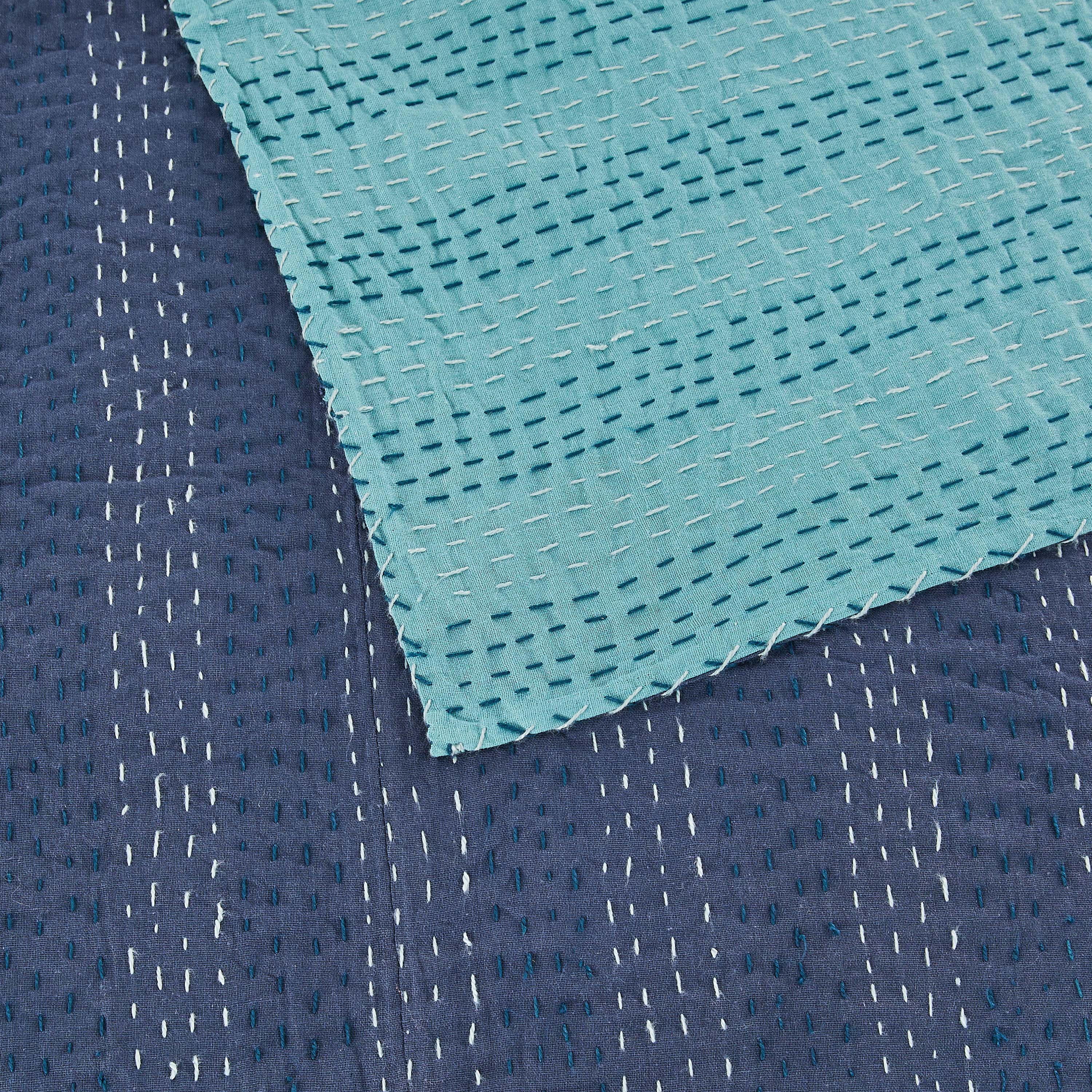 Handgenähte wendbare Kantha-Überwürfe