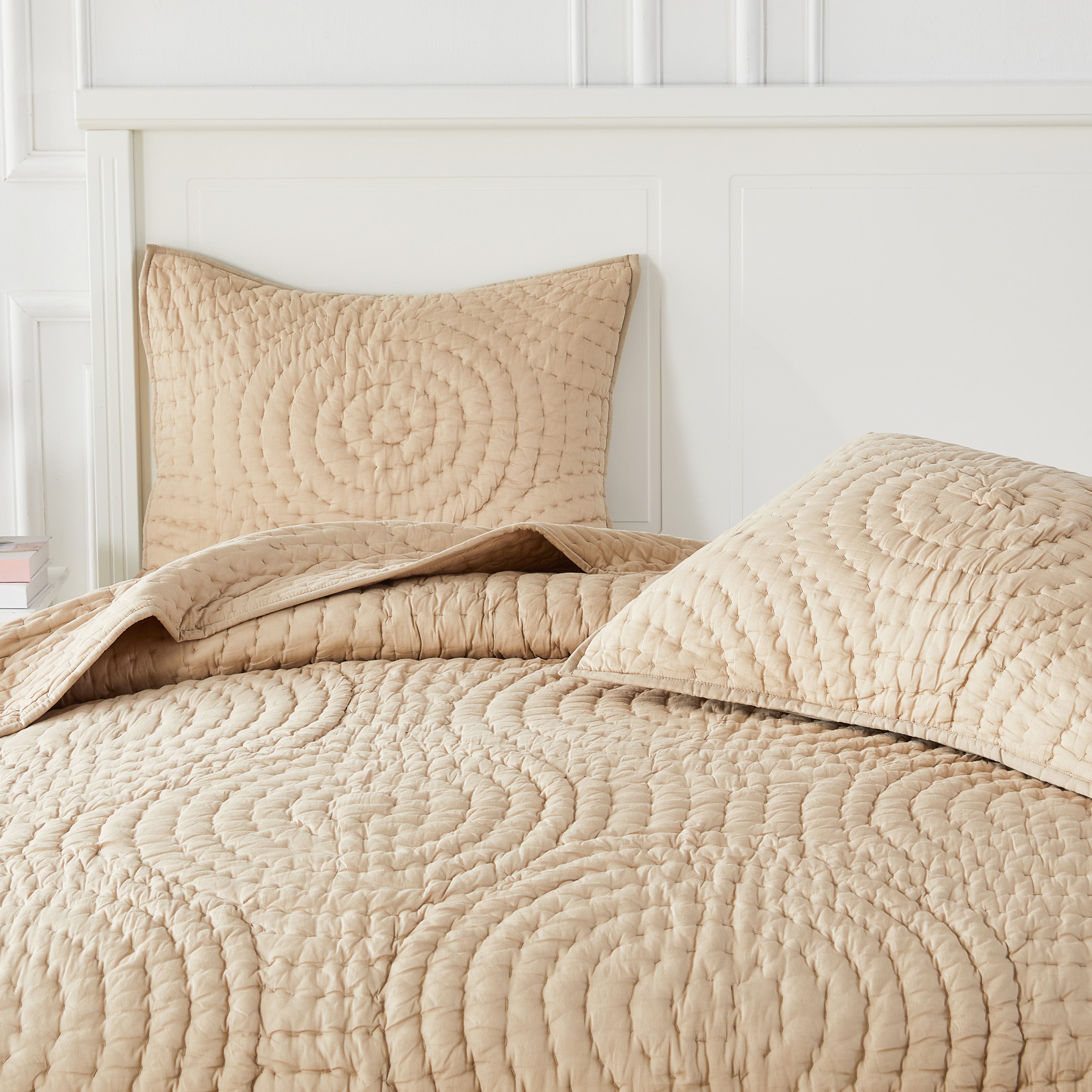 Halo Cotton Voile Handgesticktes Quilt-Set