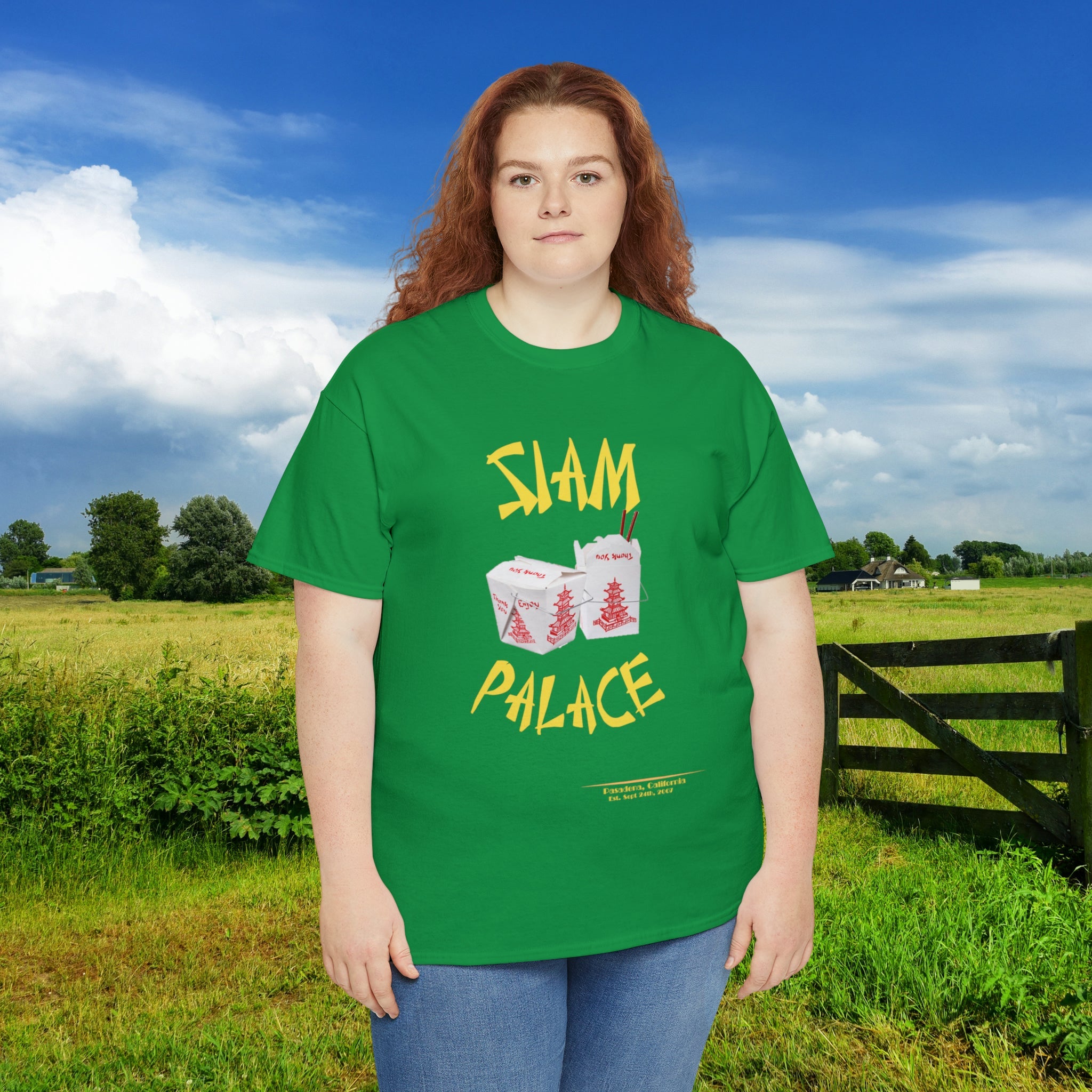"DirkyThreadz Siam Palace T-Shirt – Mutiges Take-out-Grafikdesign aus schwarzer Baumwolle"