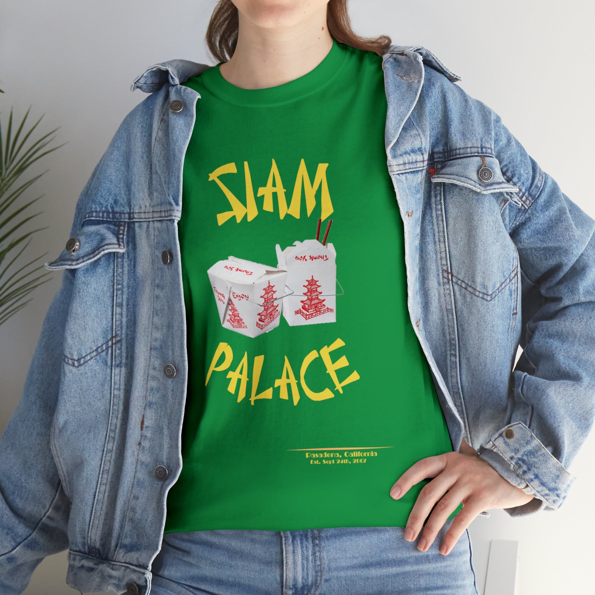 "DirkyThreadz Siam Palace T-Shirt – Mutiges Take-out-Grafikdesign aus schwarzer Baumwolle"