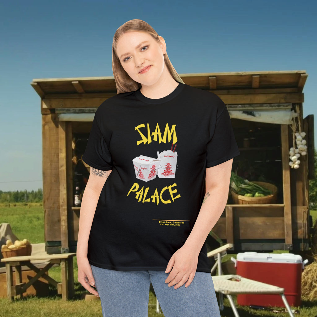 "DirkyThreadz Siam Palace T-Shirt – Mutiges Take-out-Grafikdesign aus schwarzer Baumwolle"