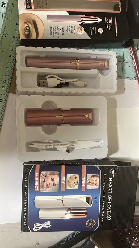 Wiederaufladbares Set für Gesichts- und Augenbrauenenthaarung -2