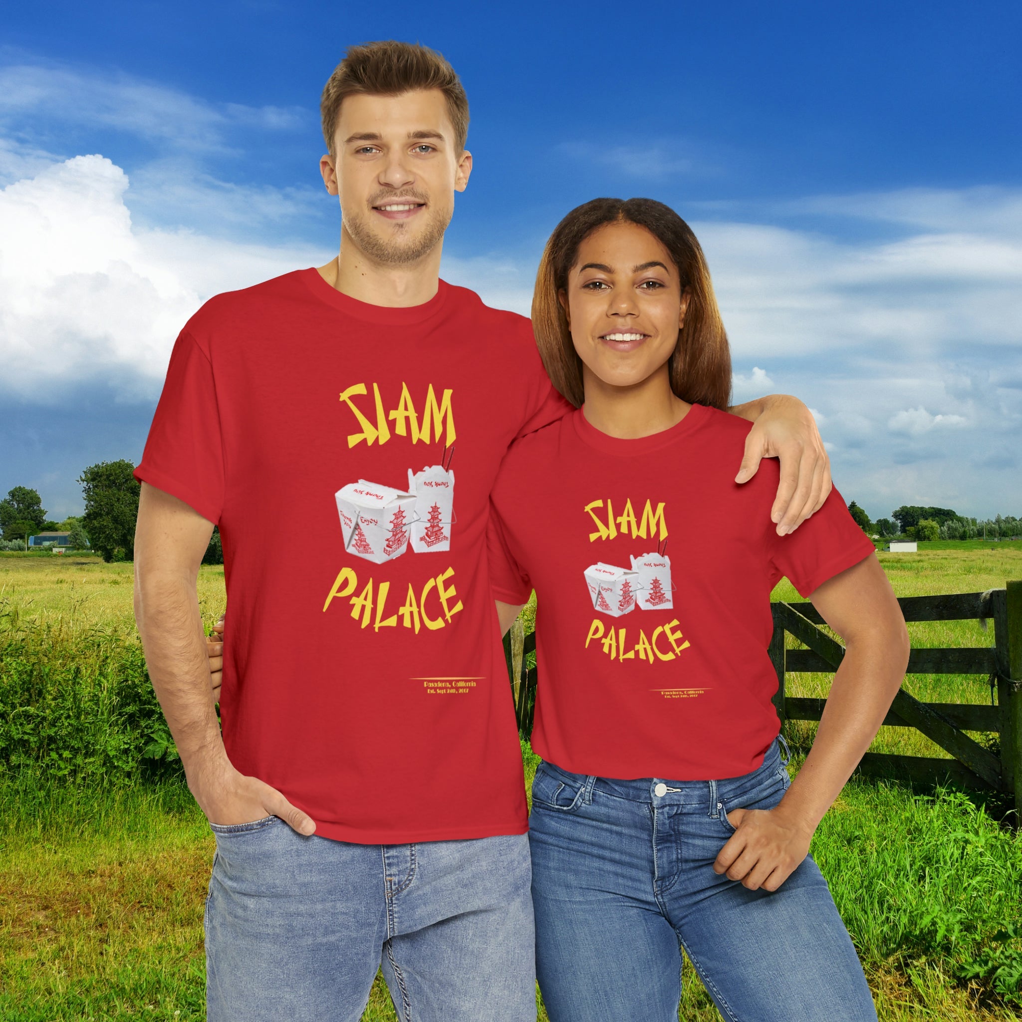 "DirkyThreadz Siam Palace T-Shirt – Mutiges Take-out-Grafikdesign aus schwarzer Baumwolle"