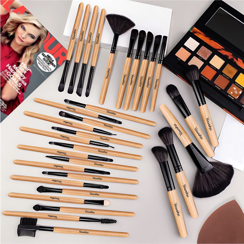 Ein tragbares 32-teiliges Make-up-Pinselset, das perfekt für Reisen, Geschäftsreisen und Make-up im Freien ist.