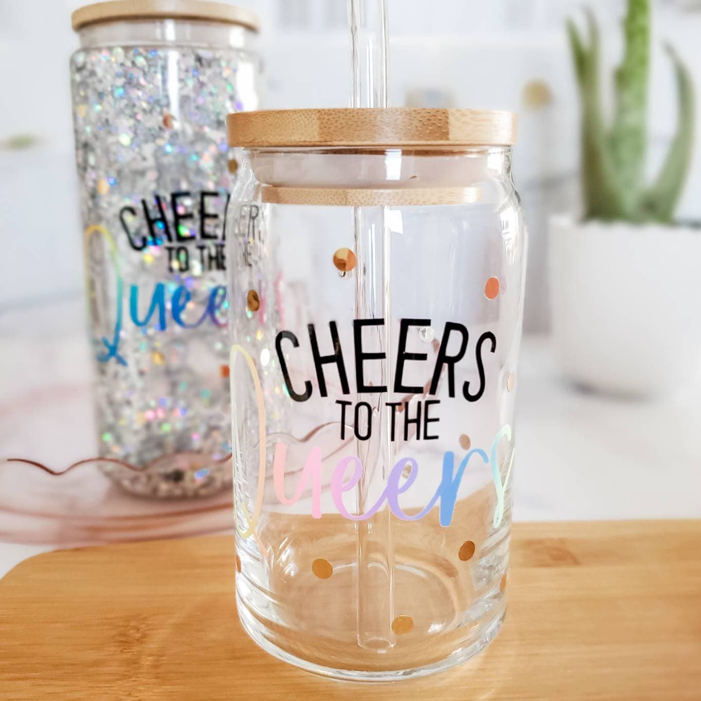 Glaskanne "Cheers to the Queers"