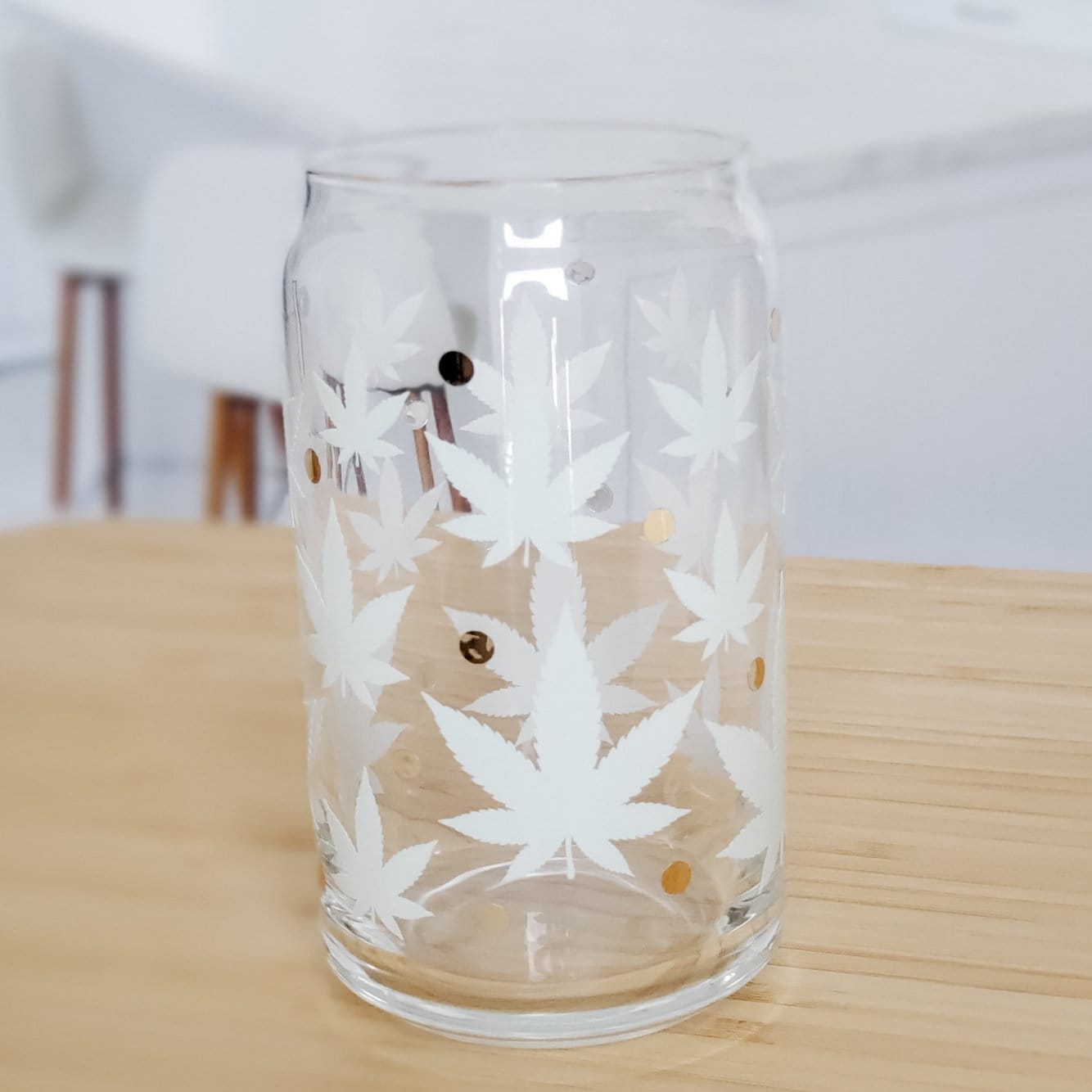 Farbwechselnde Hanfblatt Glas Tasse