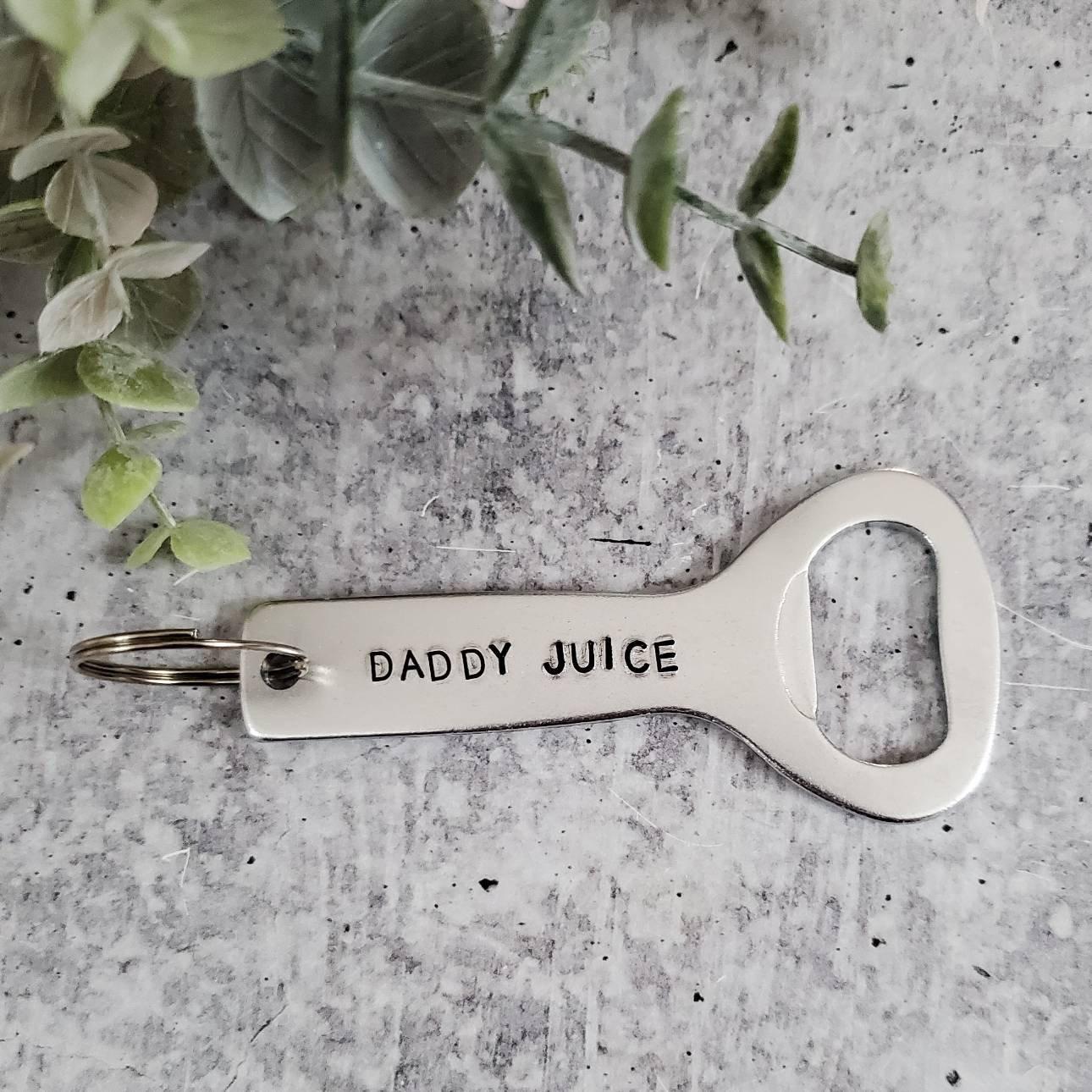 DADDY JUICE Flaschenöffner-Schlüsselanhänger