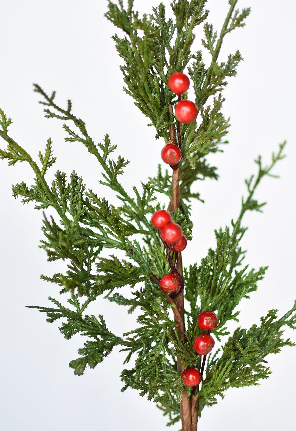 61 cm Kunst-Zedernzweig mit roten Beeren