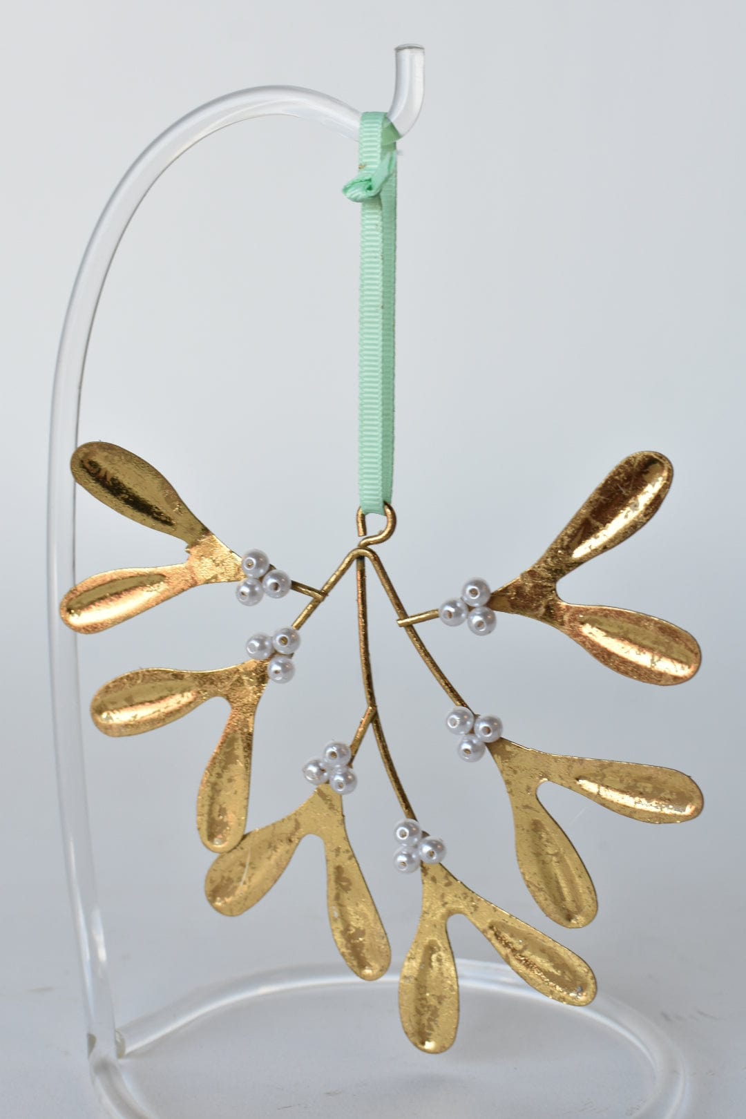4.5" Gold Finish Mistletoe Orn w/Pearls