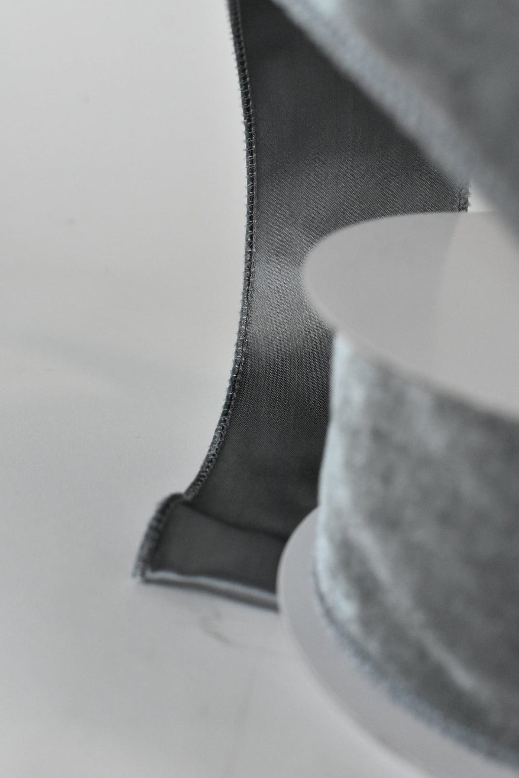 6,35 cm graues Samtband