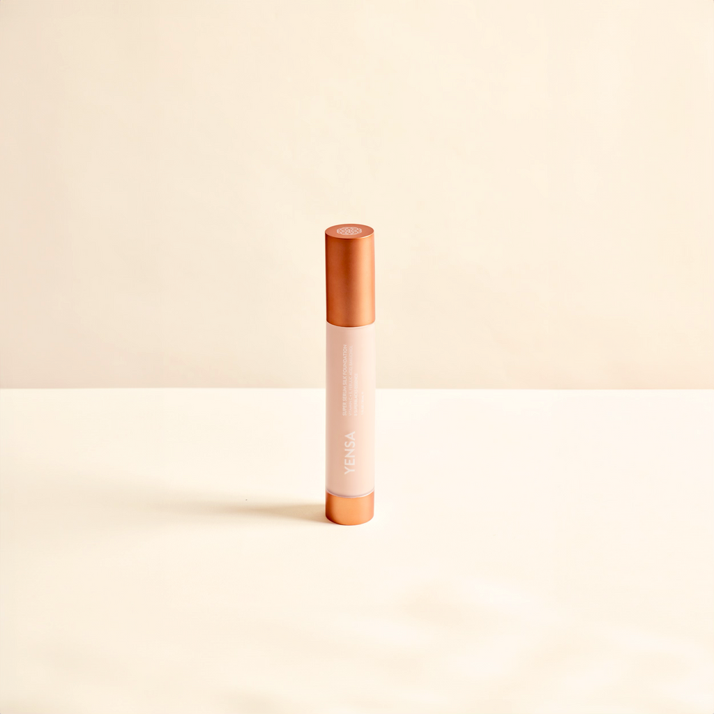 Super Serum Silk Feuchtigkeitsspendende Peptid-Foundation für strahlende Haut und natürlichen Glanz