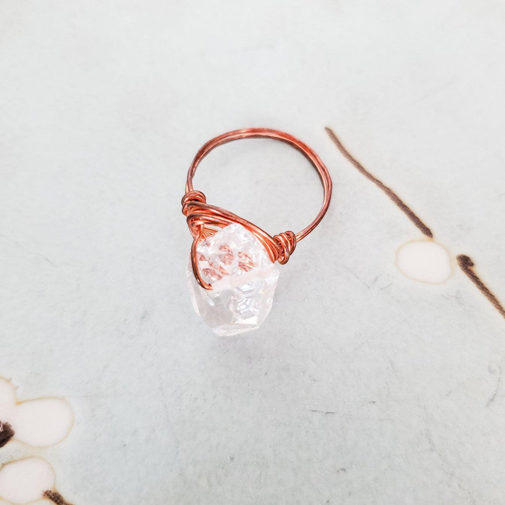 Riesiger Herkimer-Diamant-Ring mit Drahtwicklung