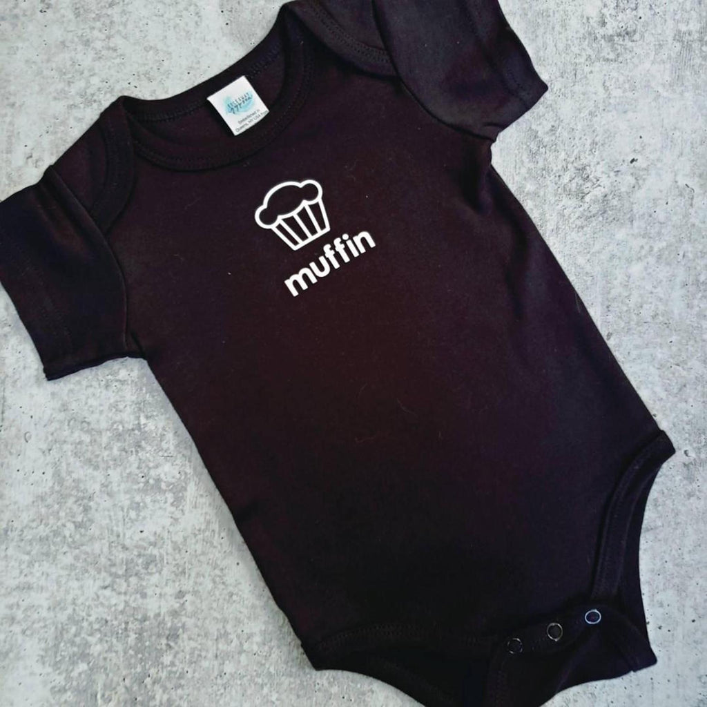 HOT MESS Kleinkind T-Shirt ODER Baby Strampler