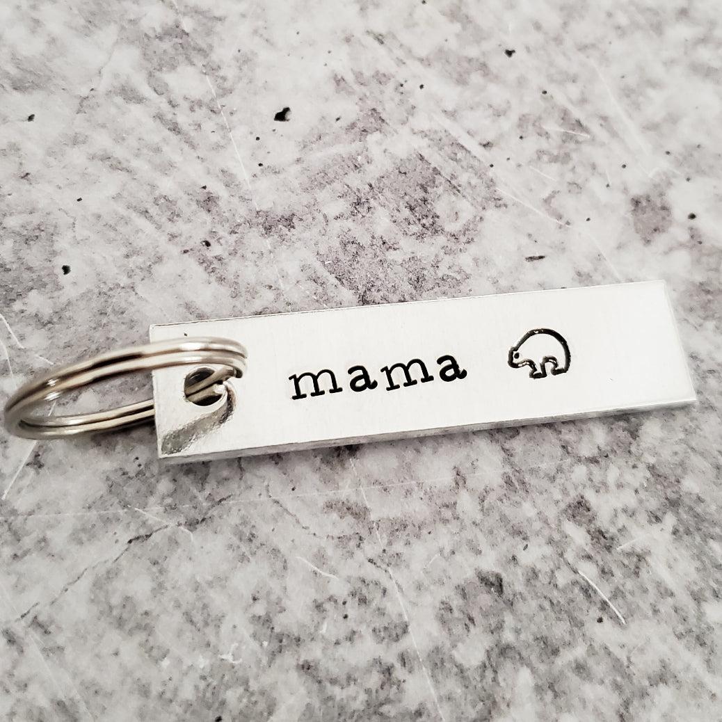 MAMA mit Bär-Emoji-Anhänger