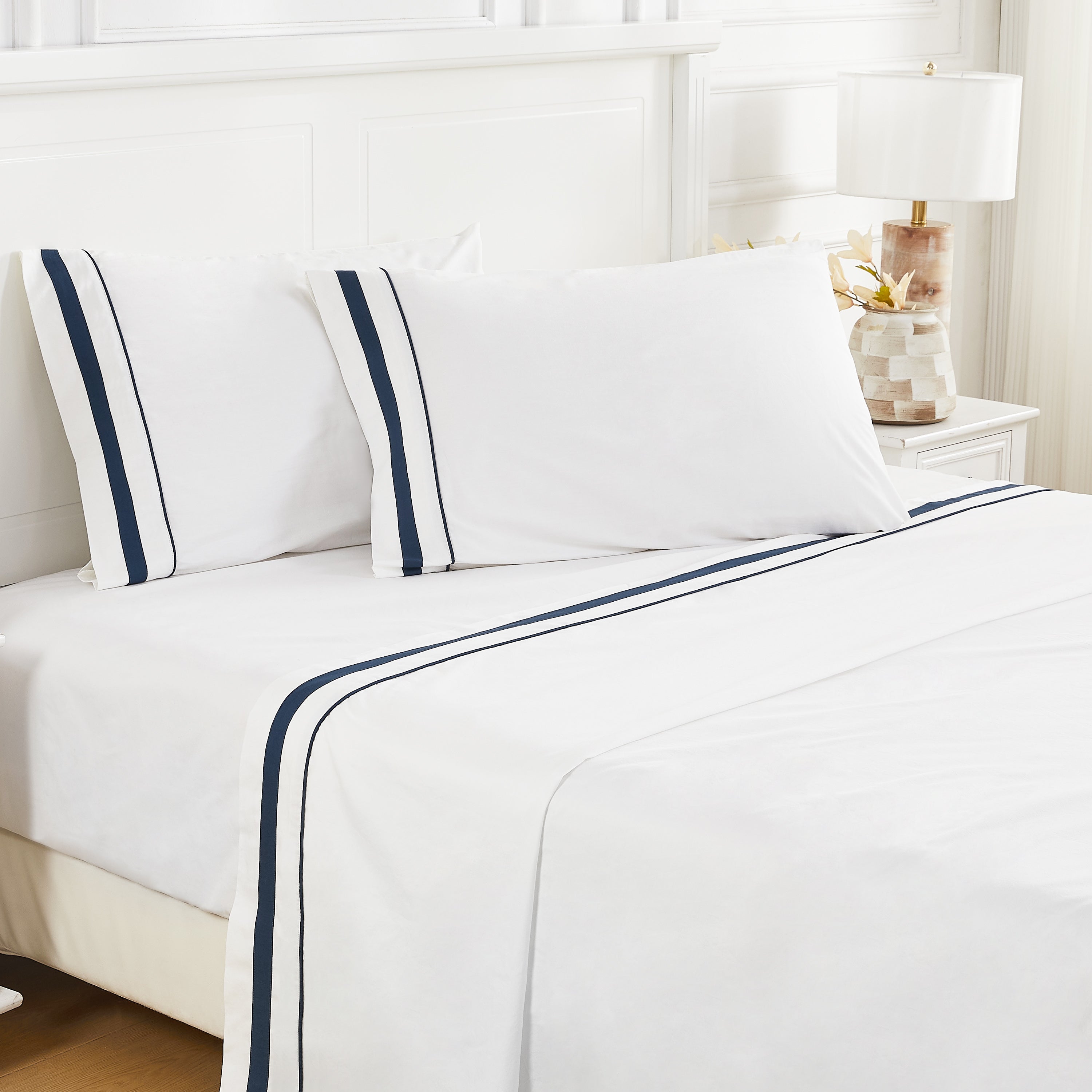 Klassisches Percale-Baumwoll-Bettlaken-Set mit Doppelborte