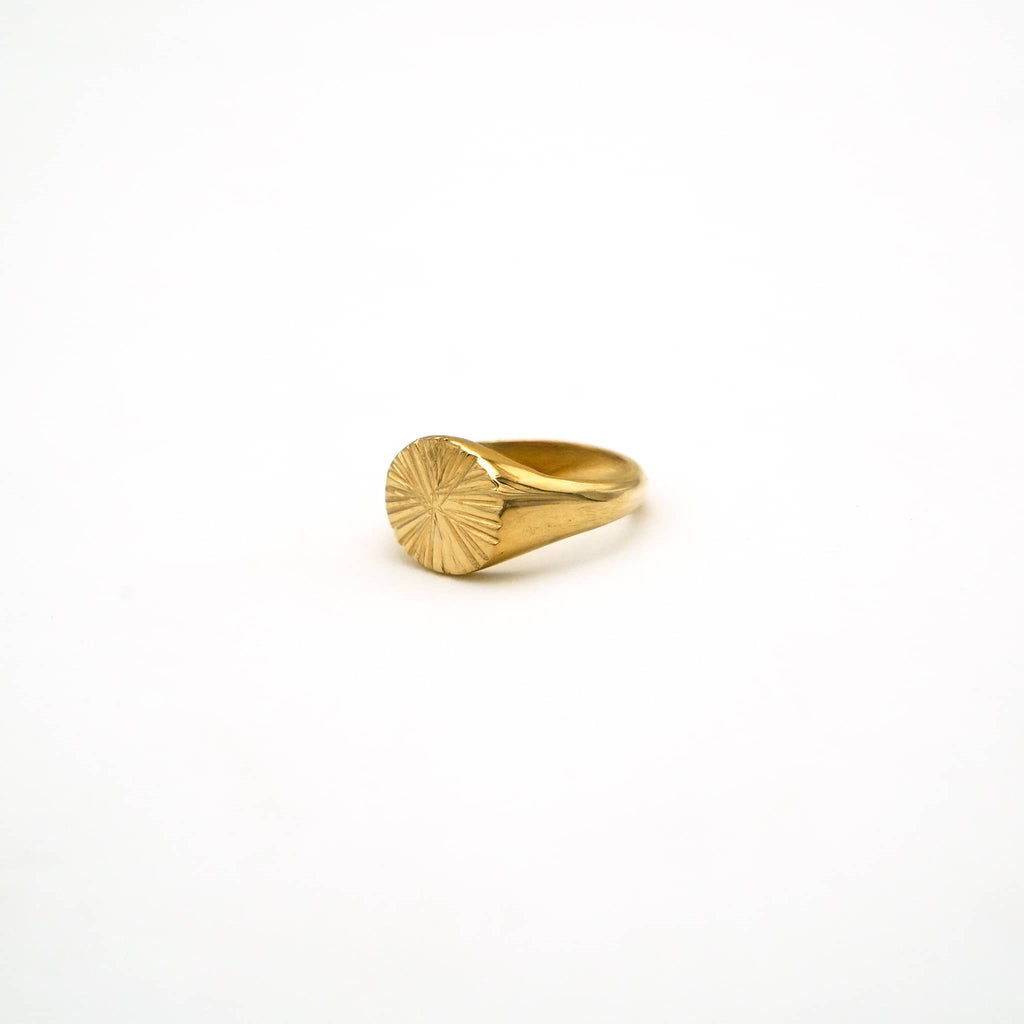 Sunburst Signet Ring | Nila