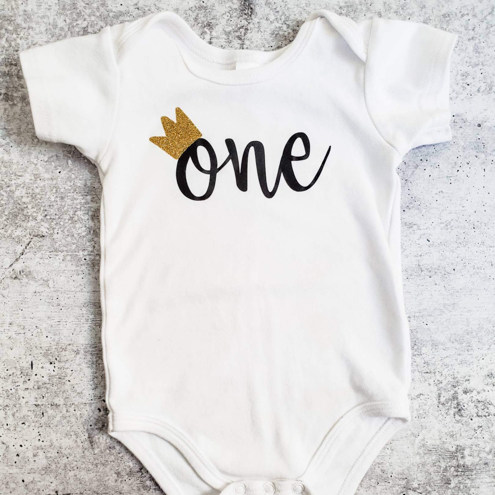 Kurzärmeliger Baby-Body für Einjährige