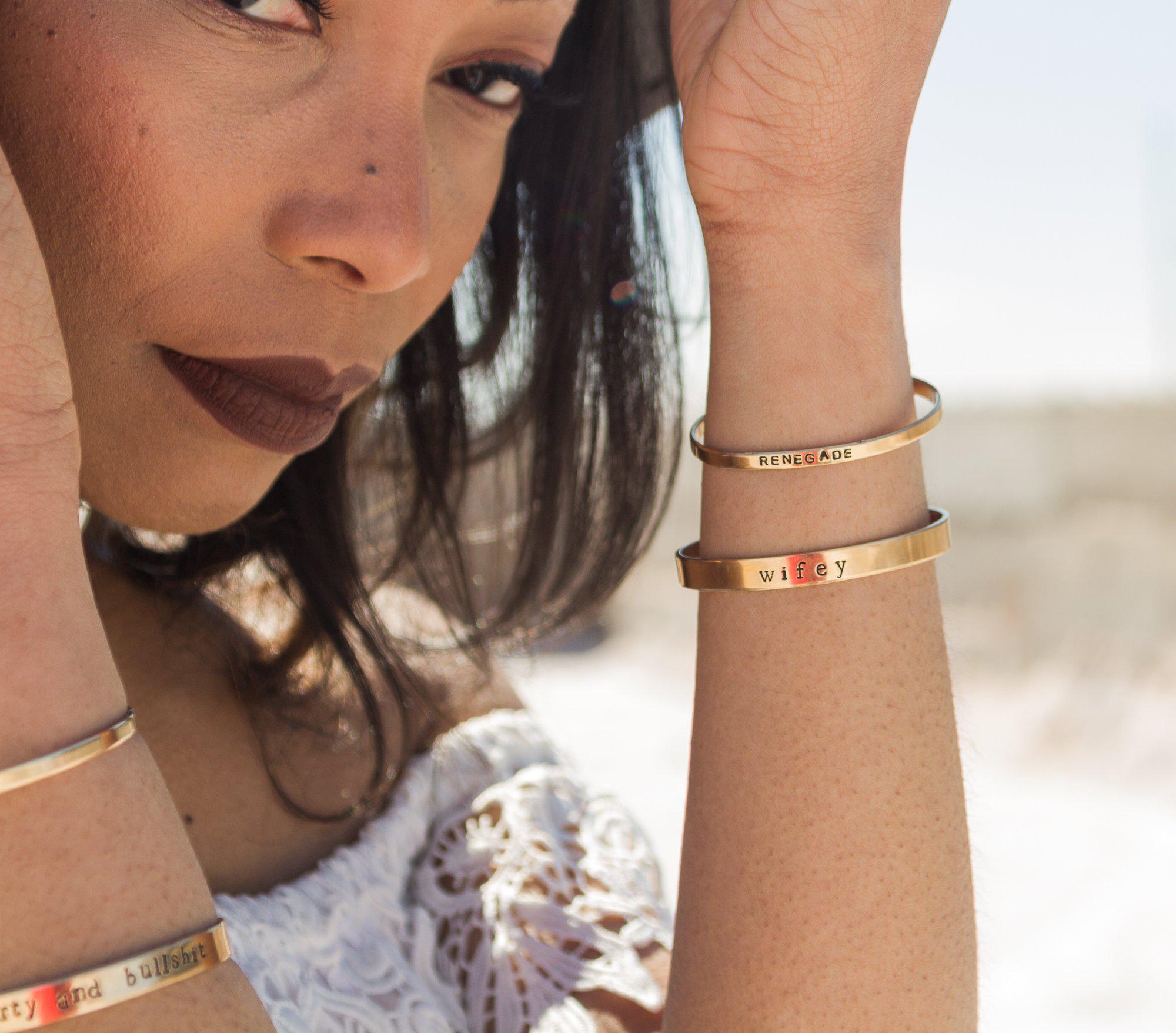 Personalisiertes hebräisches Armband