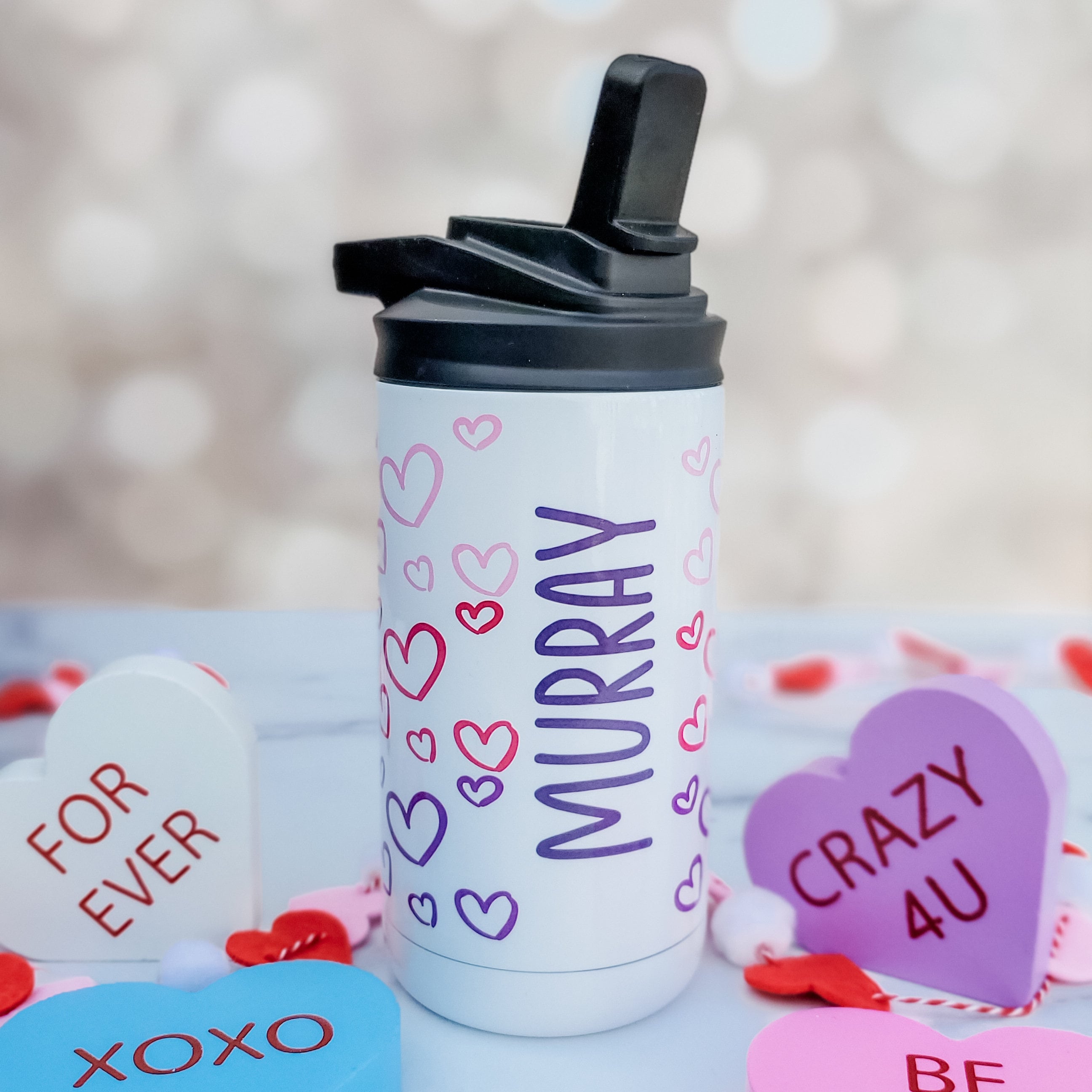 Personalisierter Valentinsherz-Trinkbecher für Kinder