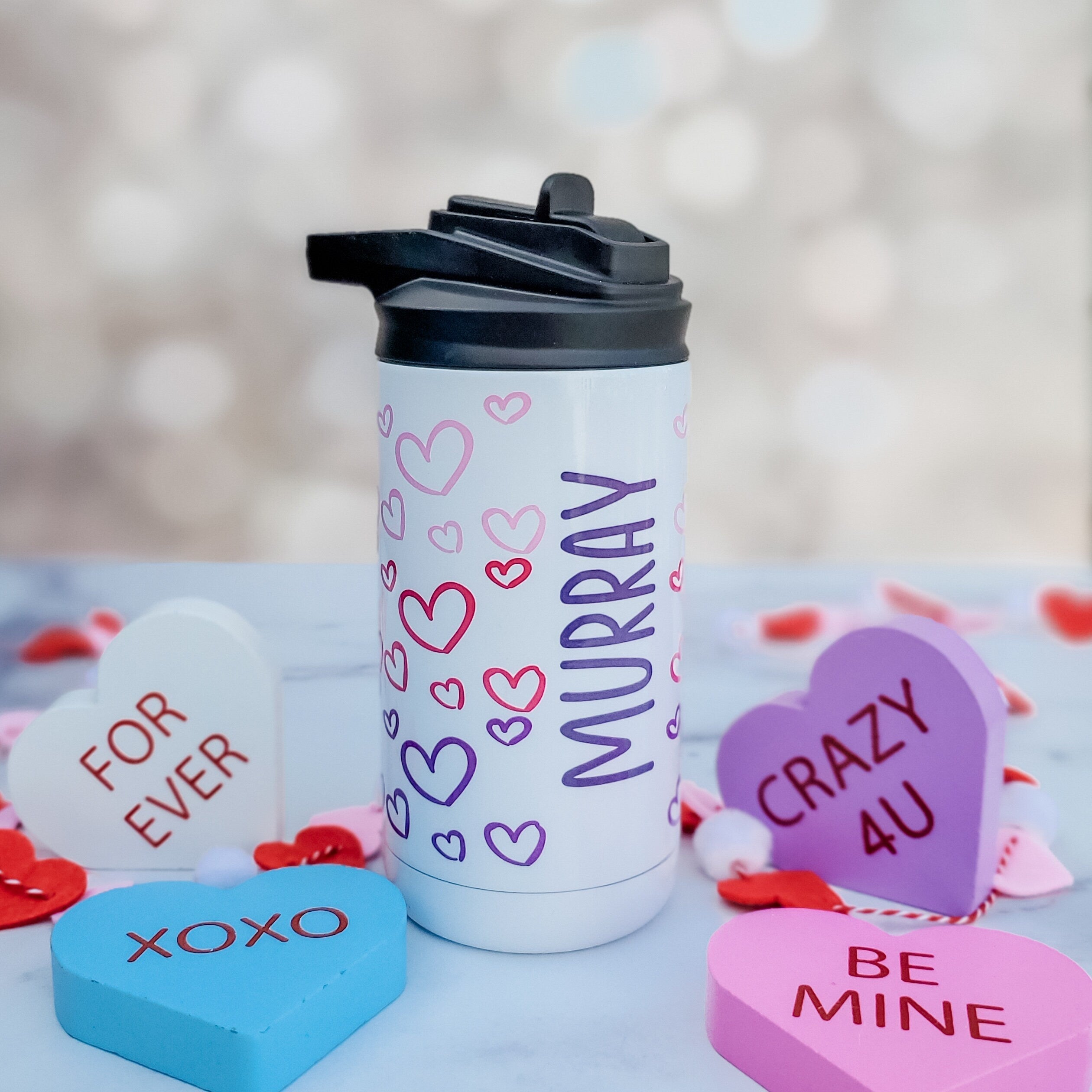 Personalisierter Valentinsherz-Trinkbecher für Kinder