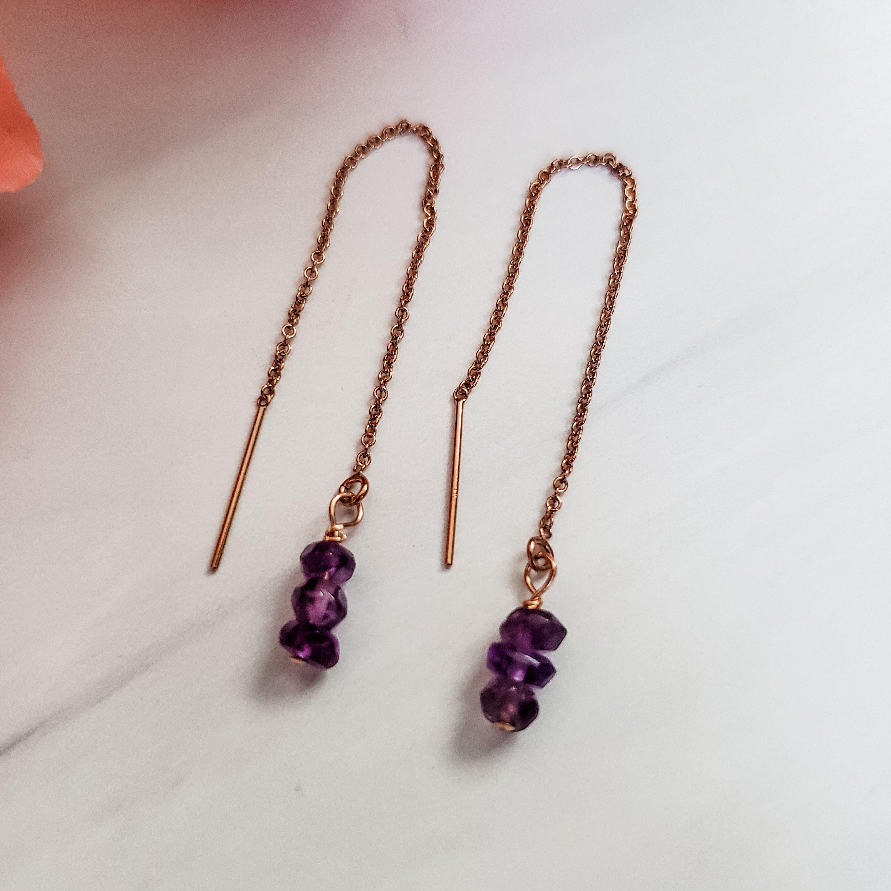 Fädelohrringe mit lila Amethystperlen