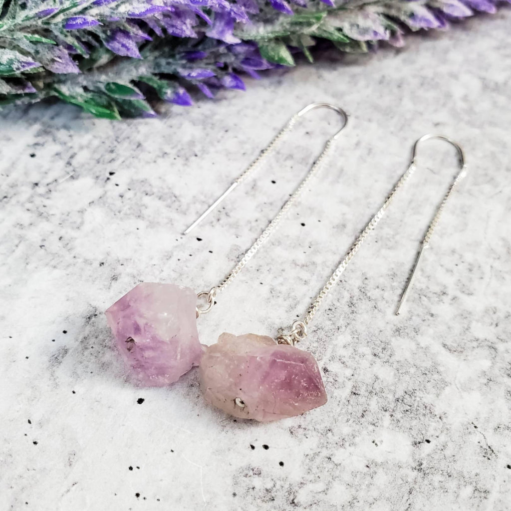 Ohrhänger mit rohen violetten Amethysten