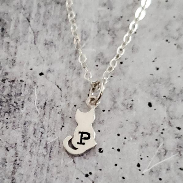 Kleine Katze Silber Initial Halskette