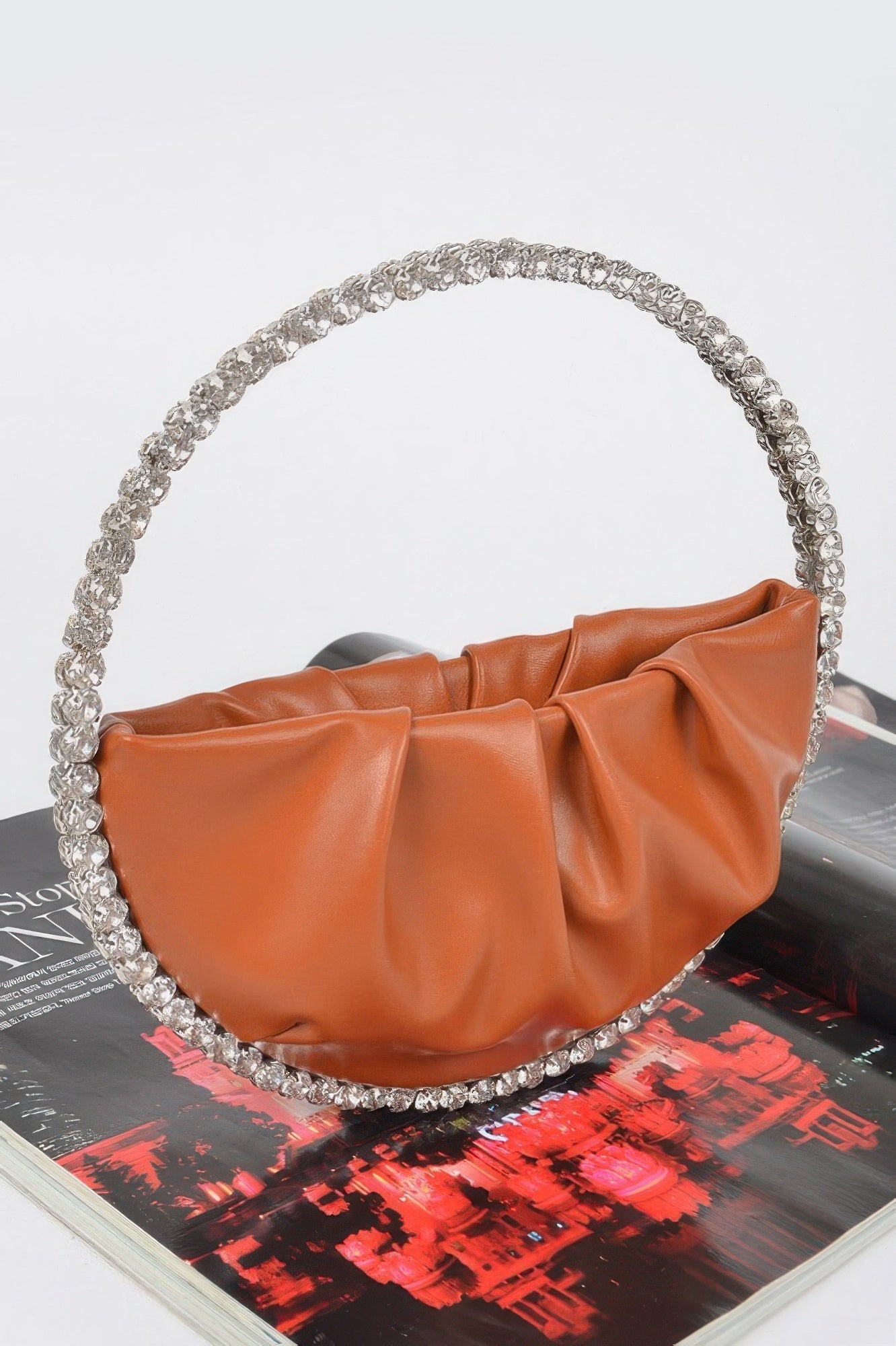 Round Stone Handle Clutch