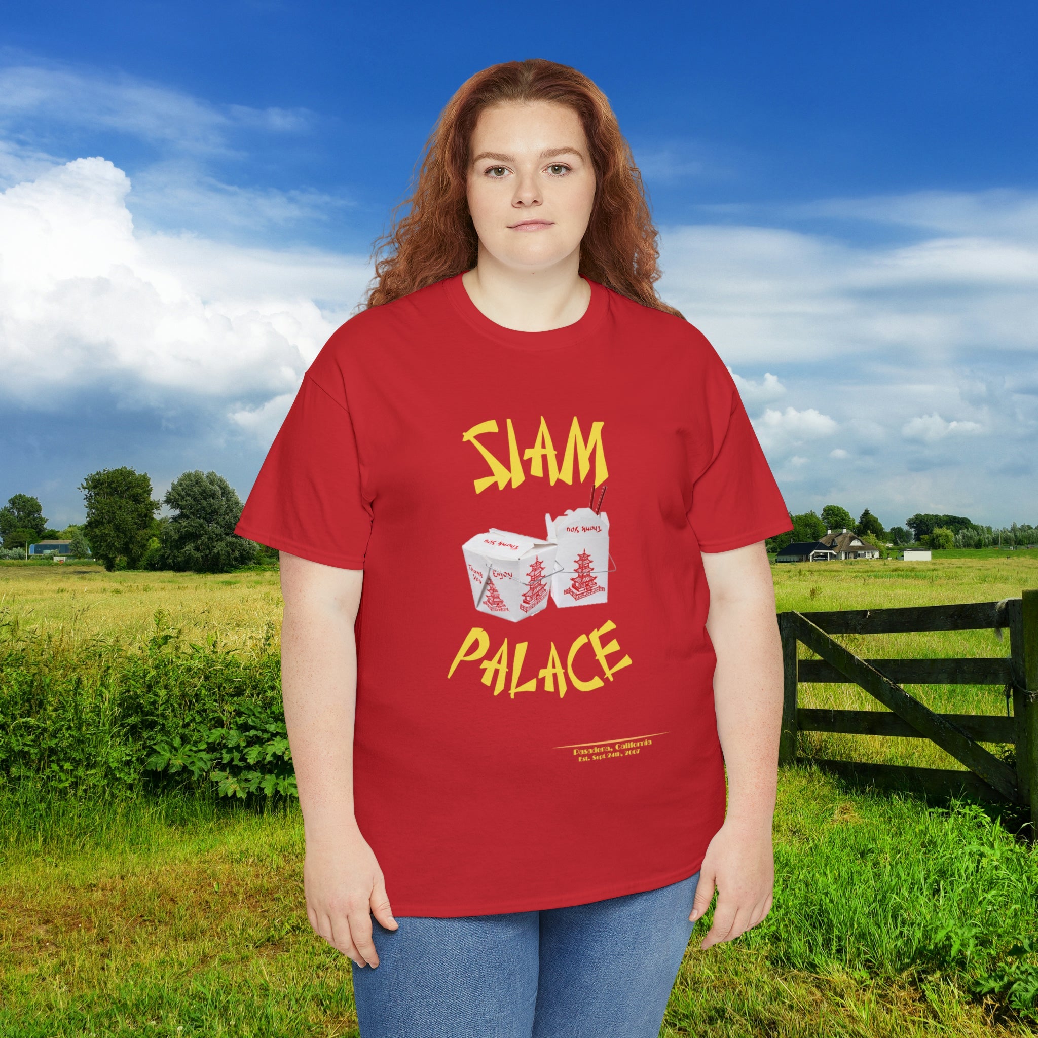 "DirkyThreadz Siam Palace T-Shirt – Mutiges Take-out-Grafikdesign aus schwarzer Baumwolle"