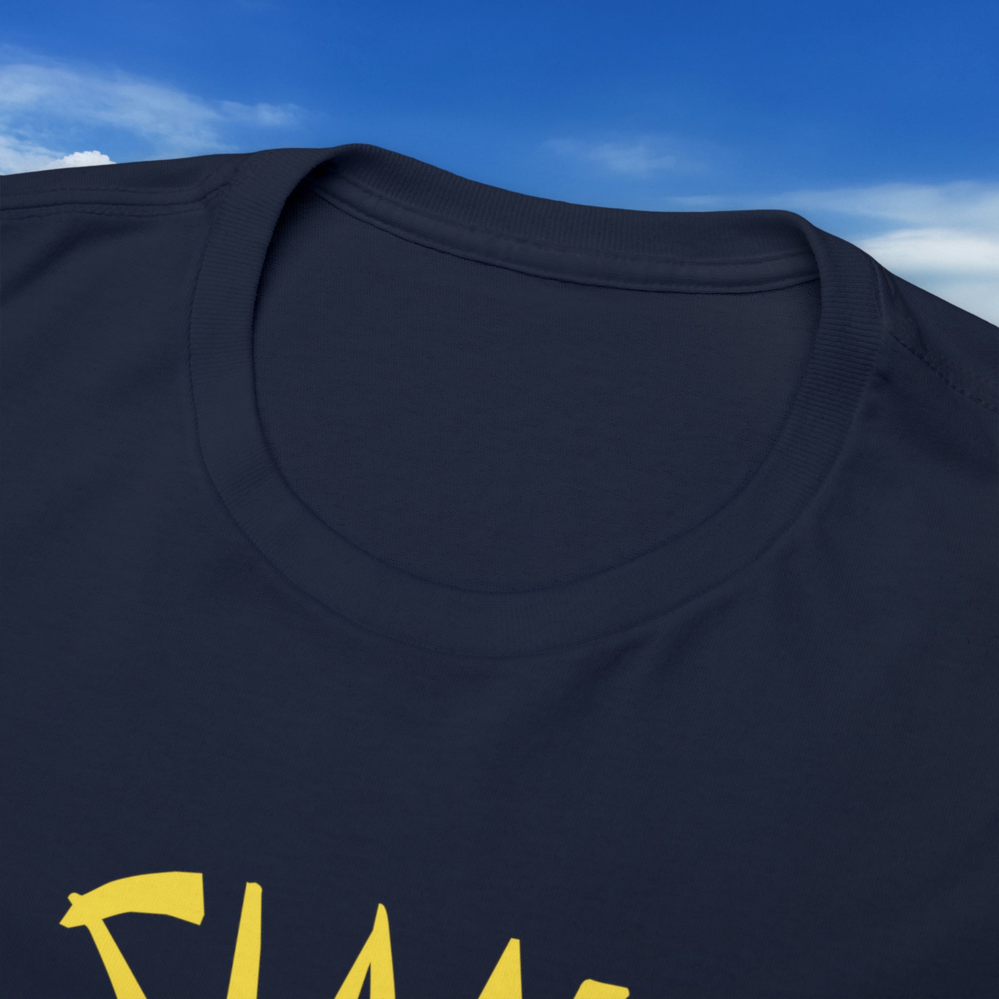 "DirkyThreadz Siam Palace T-Shirt – Mutiges Take-out-Grafikdesign aus schwarzer Baumwolle"