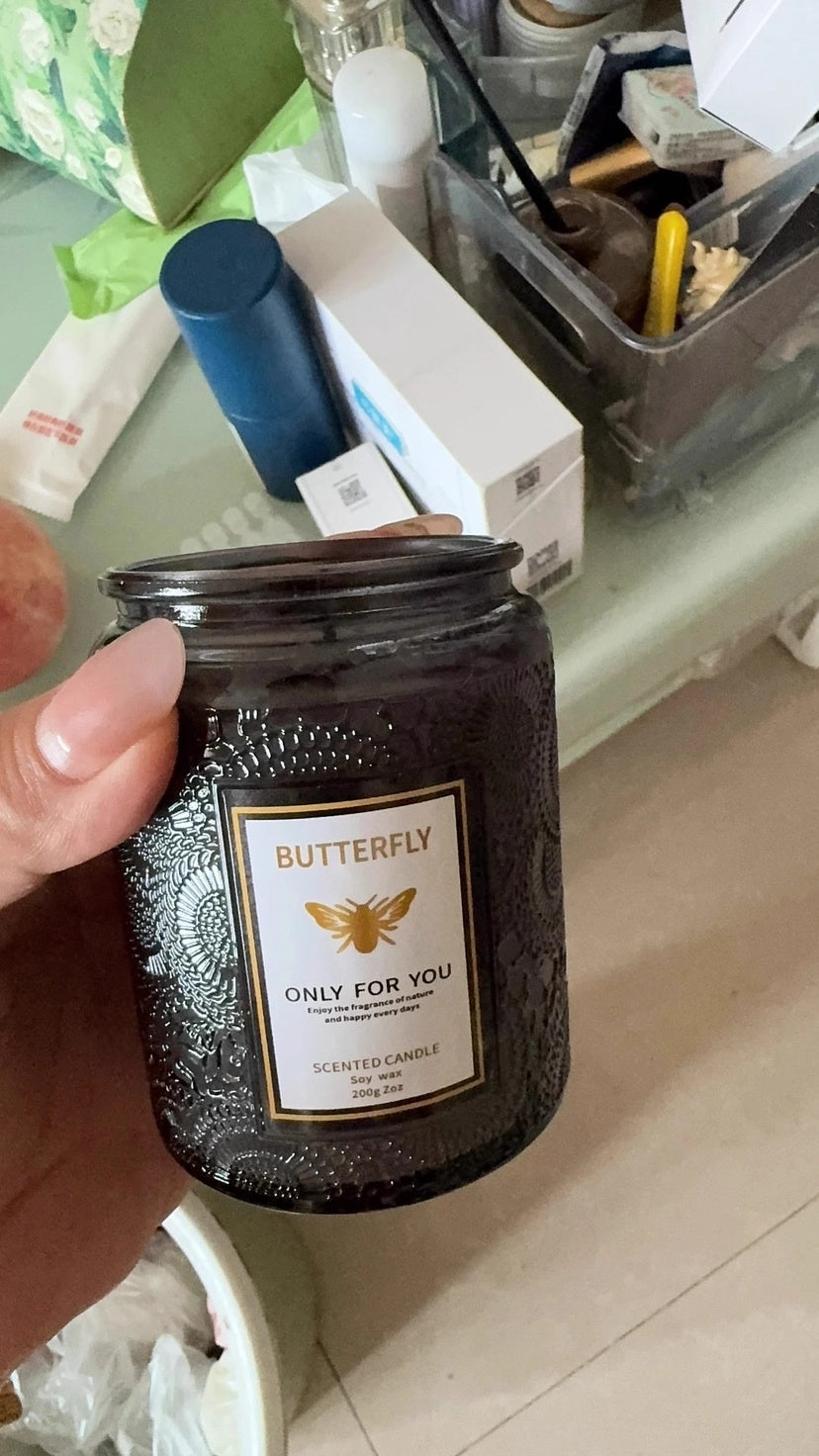 Große Aromatherapie-Kerze aus Glas mit Kreativrelief