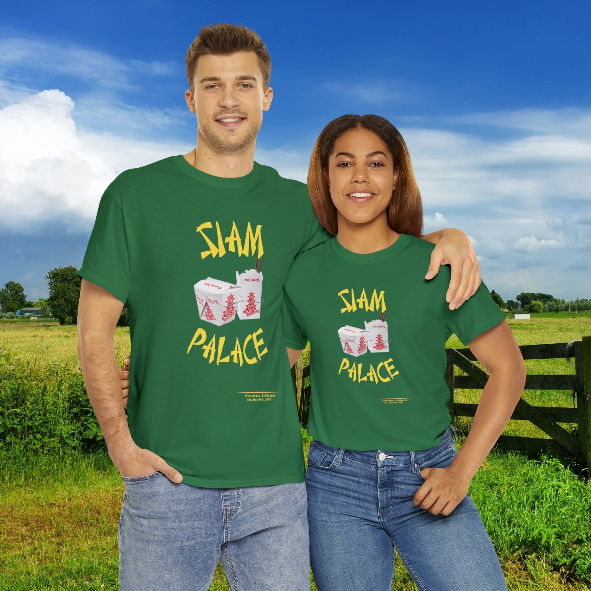 "DirkyThreadz Siam Palace T-Shirt – Mutiges Take-out-Grafikdesign aus schwarzer Baumwolle"