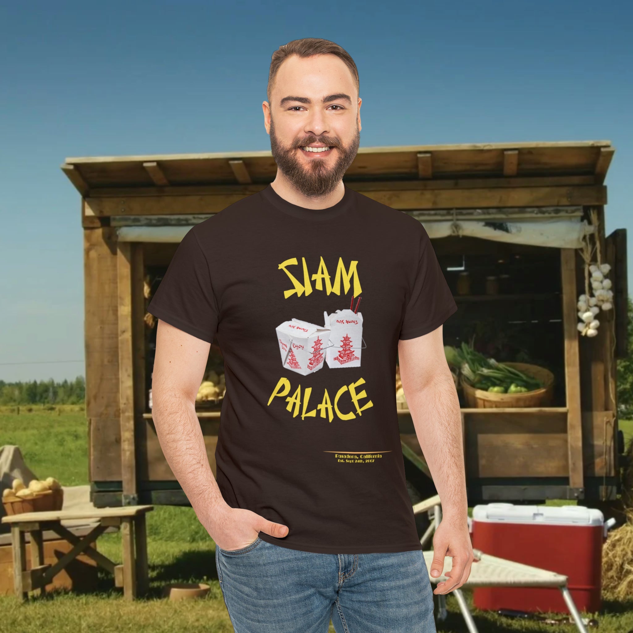 "DirkyThreadz Siam Palace T-Shirt – Mutiges Take-out-Grafikdesign aus schwarzer Baumwolle"