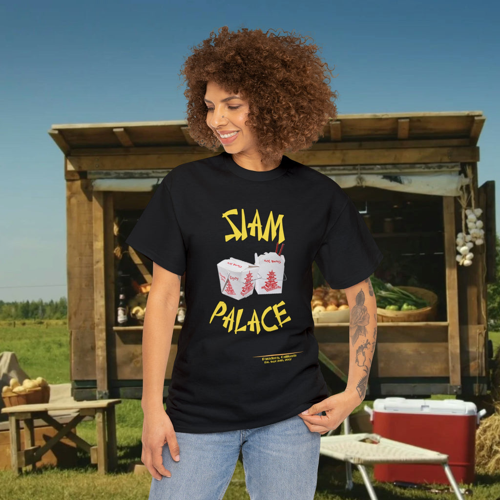 "DirkyThreadz Siam Palace T-Shirt – Mutiges Take-out-Grafikdesign aus schwarzer Baumwolle"