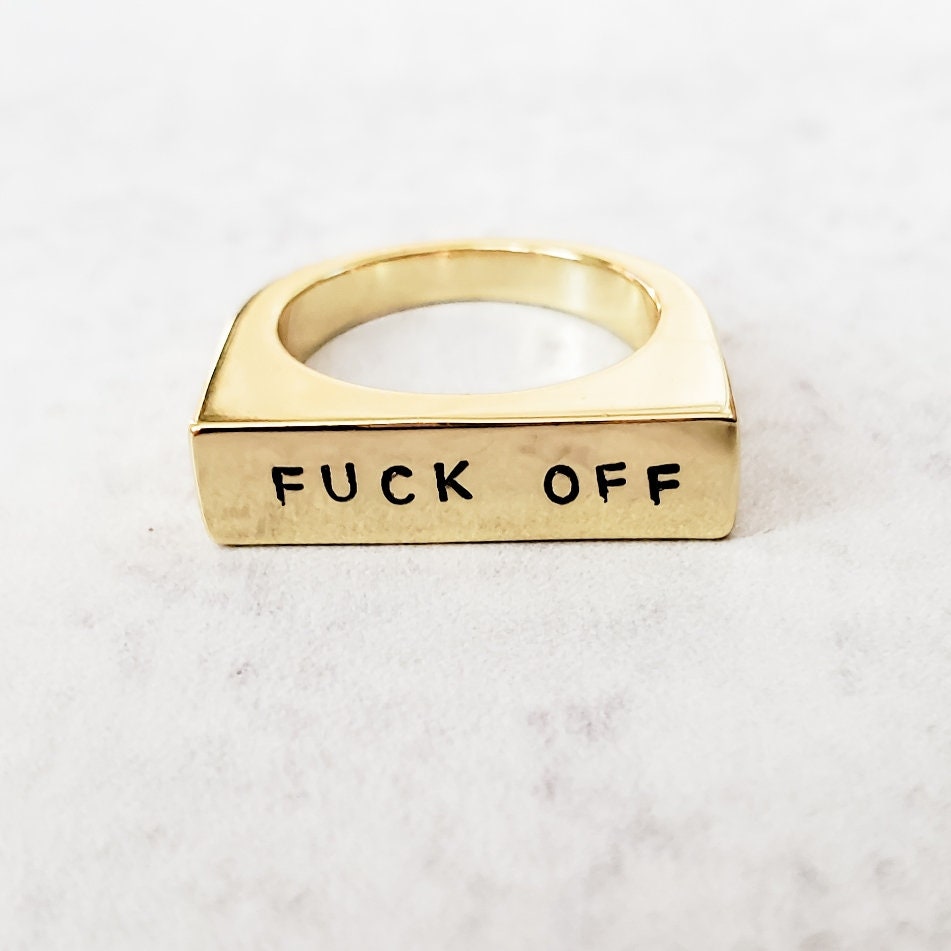 FUCK OFF Flachring in Gold oder Silber