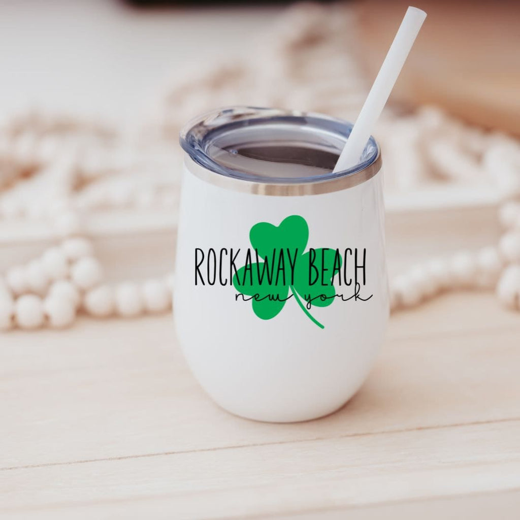 Personalisierter St. Patrick's Day Isolierter Weinbecher