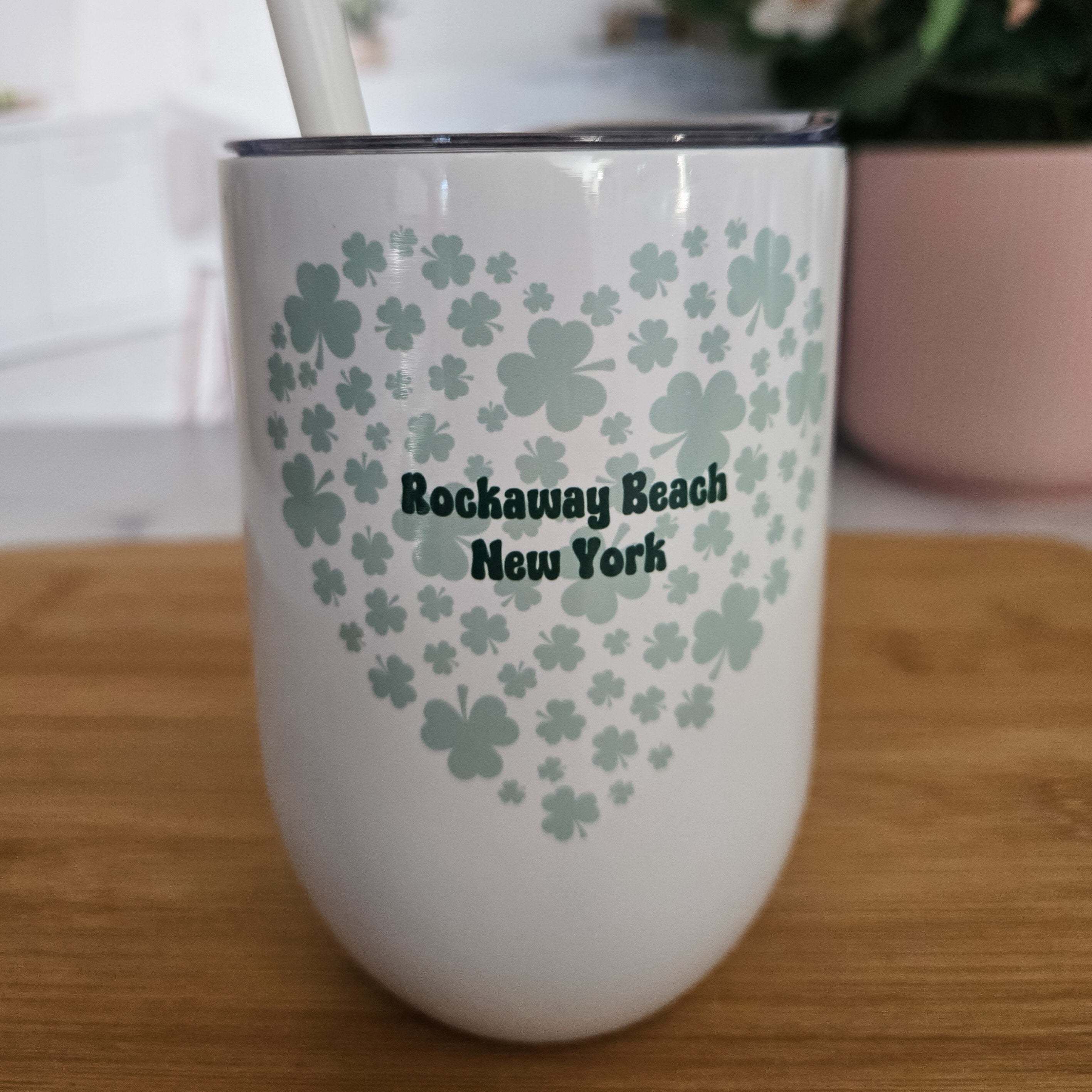 Individueller St. Patrick's Day Herz-Weinkelch