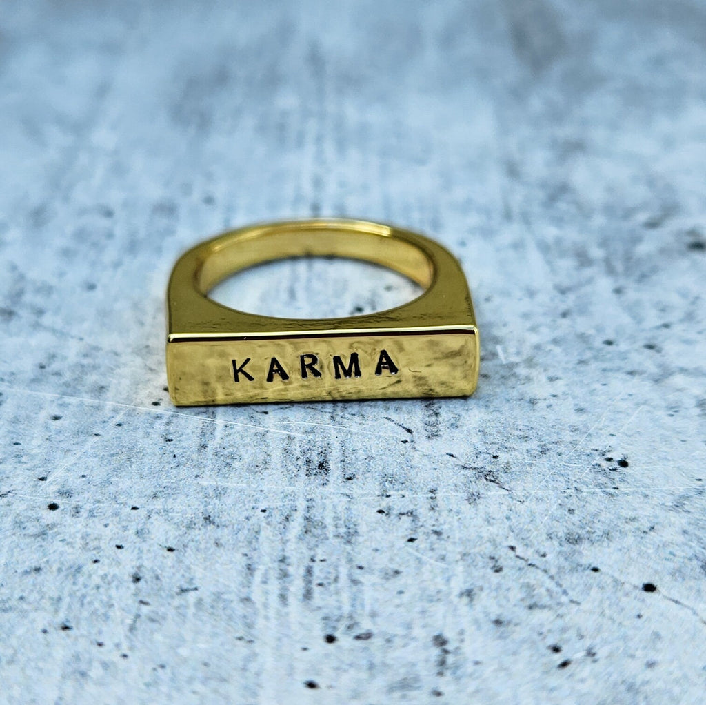 KARMA Flat Top Ring in Gold oder Silber