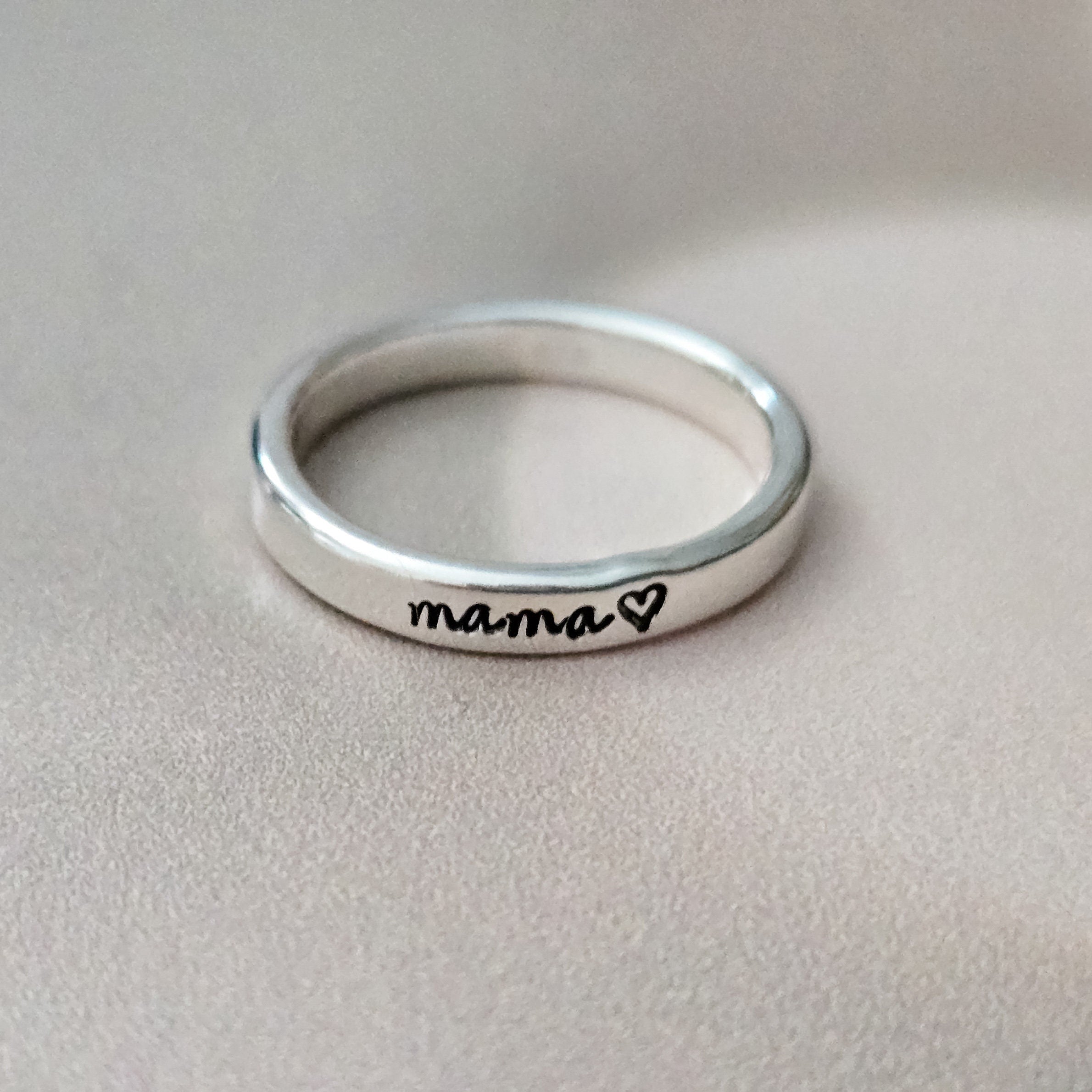 Personalisierter Sterlingsilber Mama Ring – Stapelbarer Namensring nach Maß