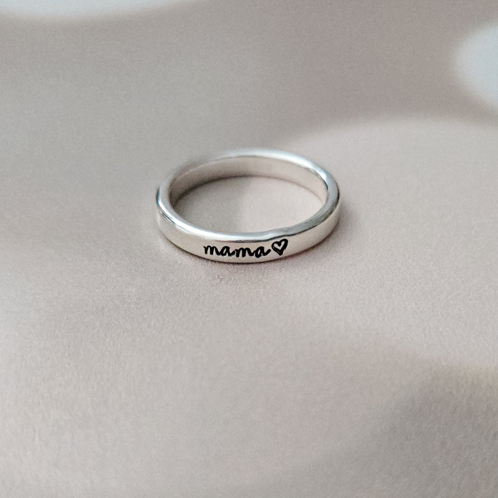 Personalisierter Sterlingsilber Mama Ring – Stapelbarer Namensring nach Maß