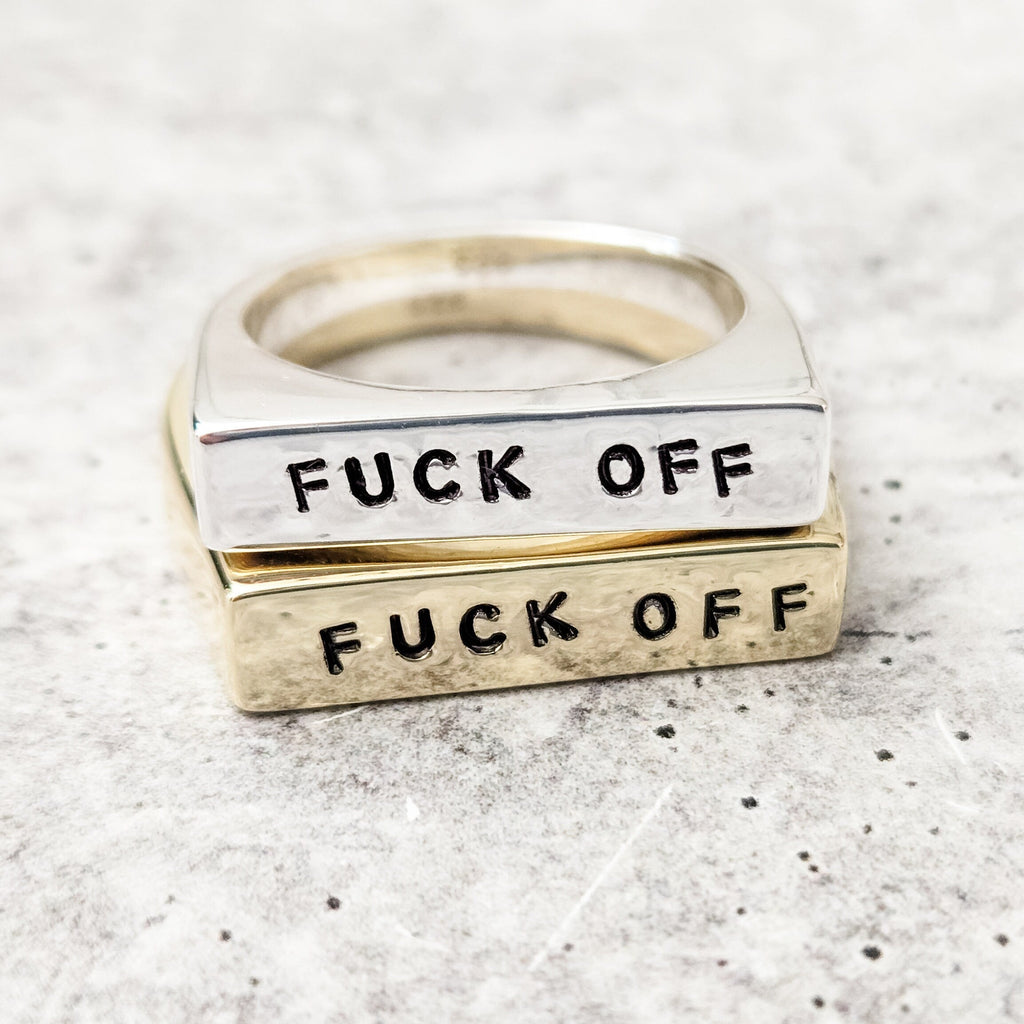FUCK OFF Flachring in Gold oder Silber