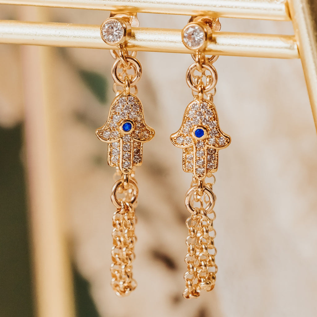 Gold- oder Silber-Hamsa-Ohrstecker mit Anhänger