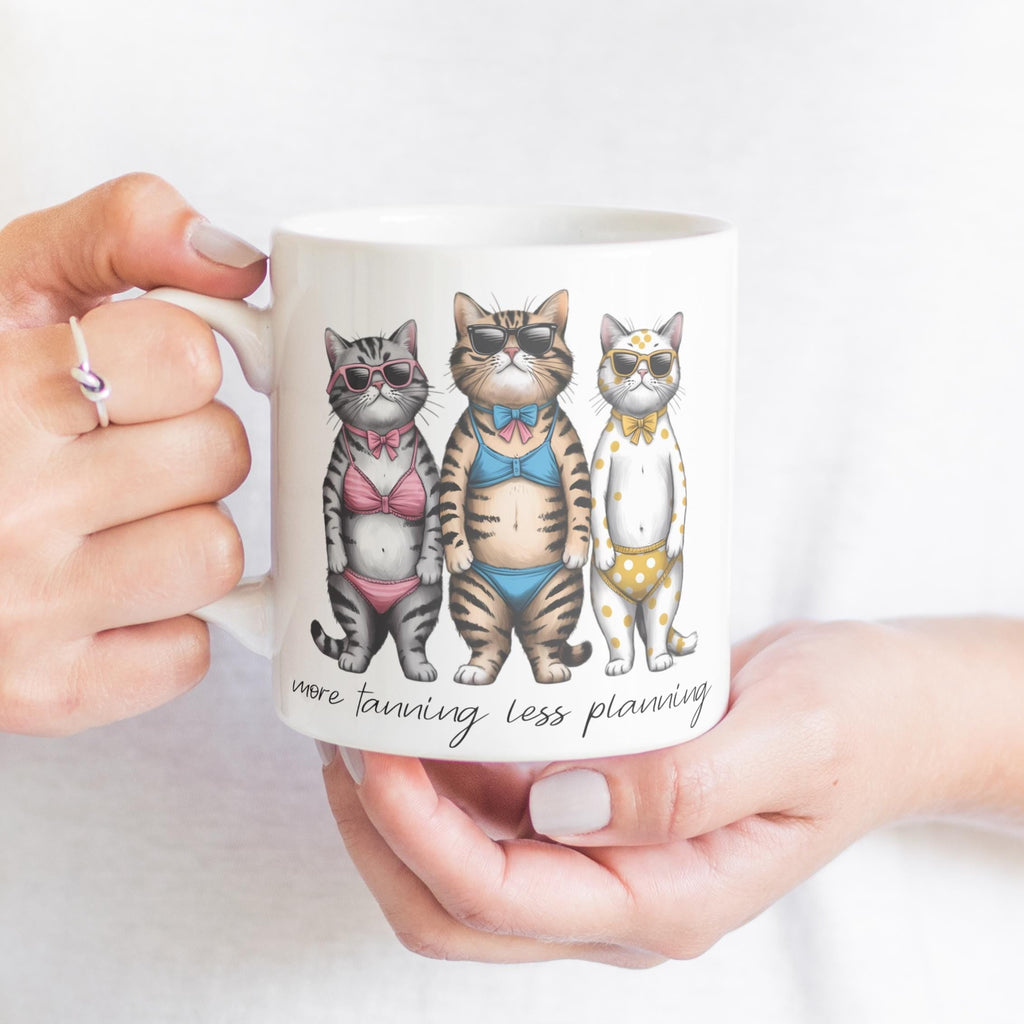 Mehr Bräunen, weniger Planen, lustige Lehrer-Bikini-Katzen-Tasse