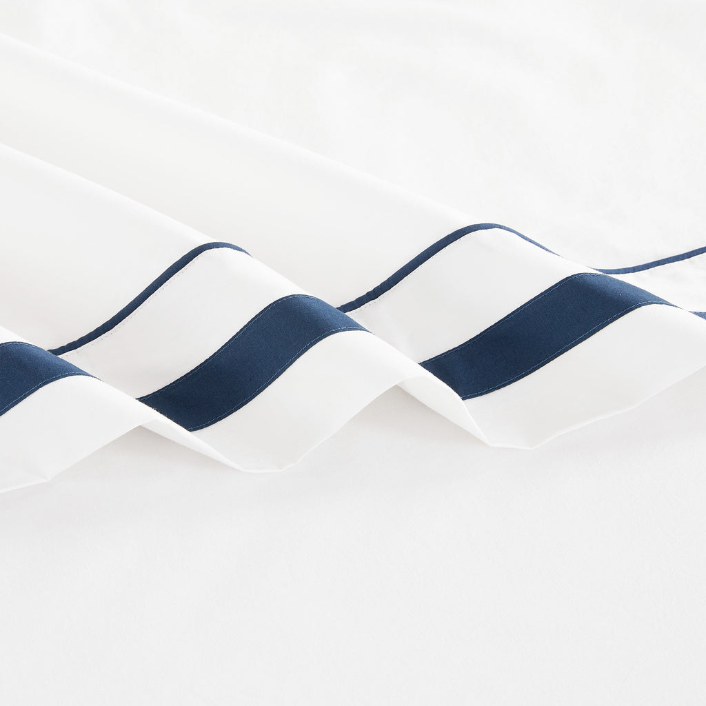 Klassisches Percale-Baumwoll-Bettlaken-Set mit Doppelborte
